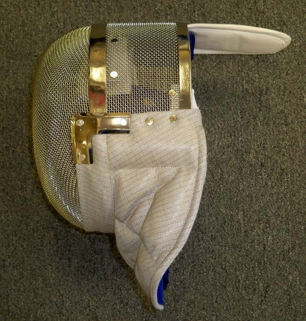 How to Adjust your Fencing Mask